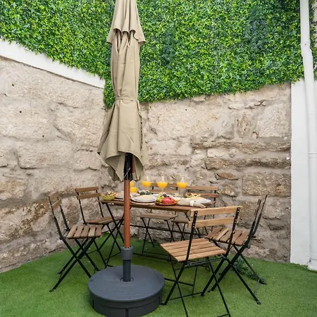 아파트 Calm Sunny House With Terrace