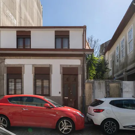 Calm Sunny House With Terrace * 포르투
