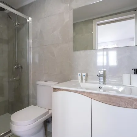 Calm Sunny House With Terrace