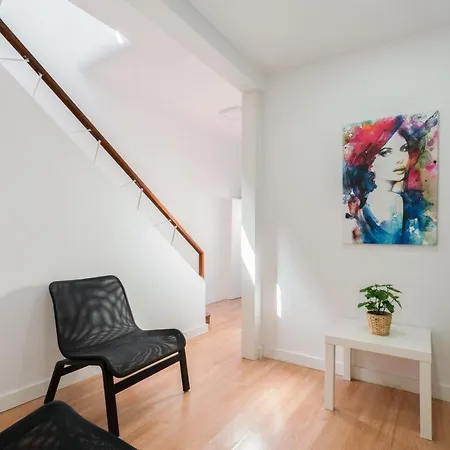 Calm Sunny House With Terrace Apartment