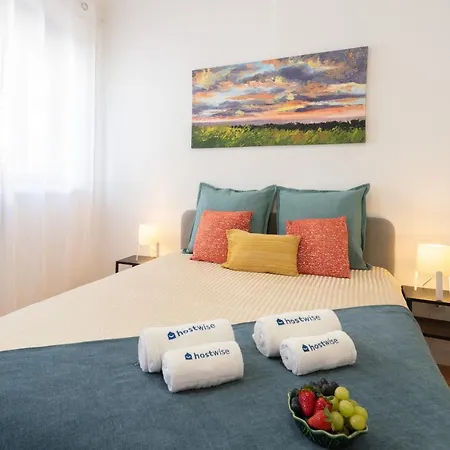 Apartment Calm Sunny House With Terrace Porto