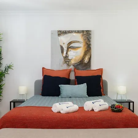 Calm Sunny House With Terrace Apartament